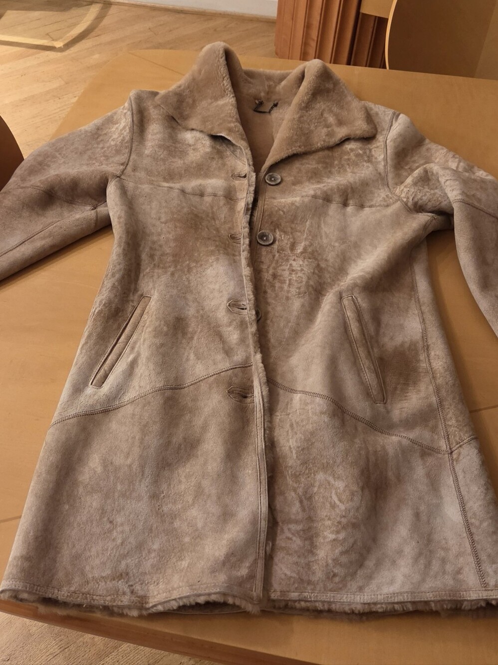 Gian Moti 100% Sheapskin Shearling coat size 38 Medium - Picture 16 of 16